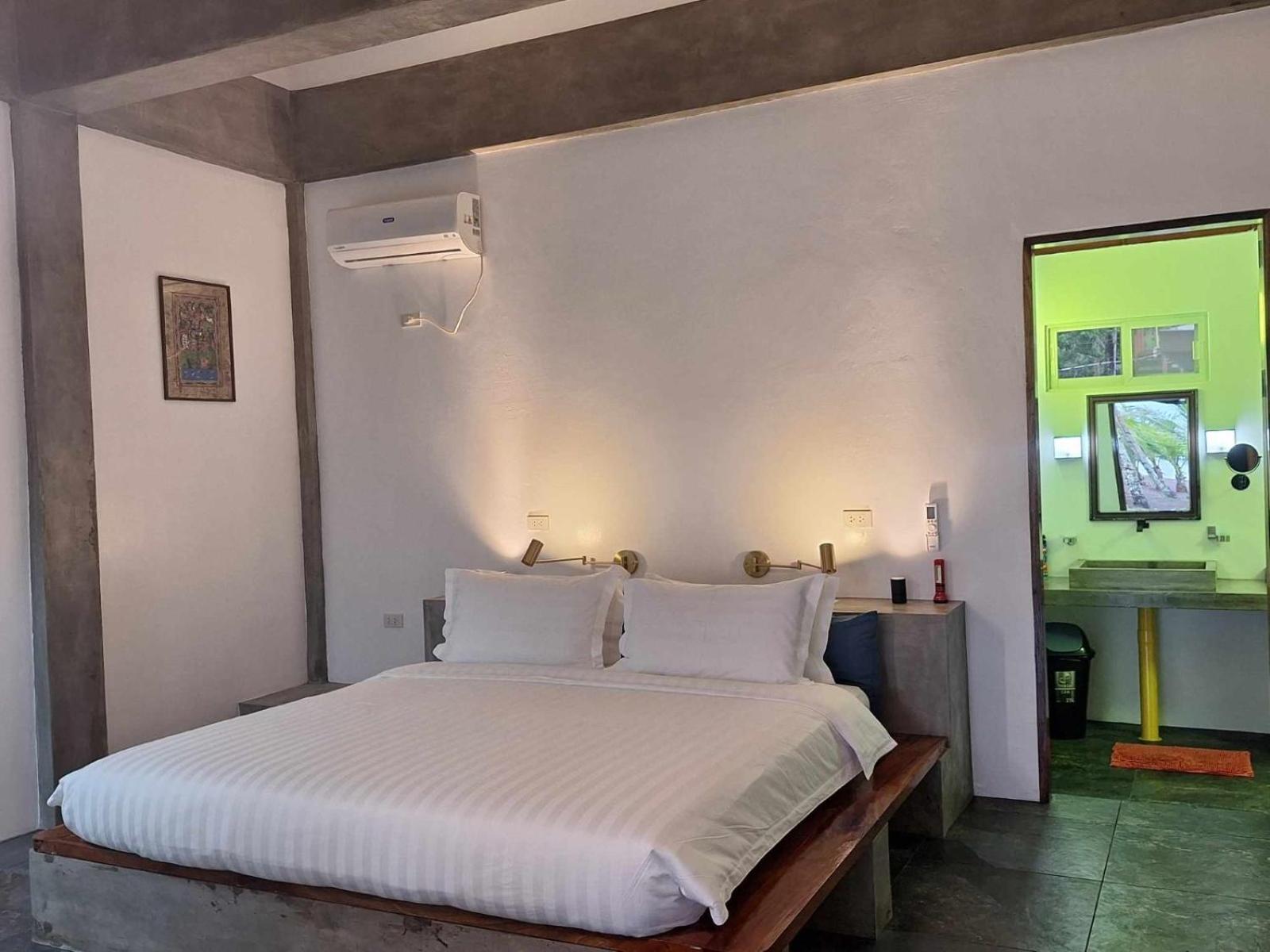 Somewhere Else Boutique Resort Mambajao Kültér fotó