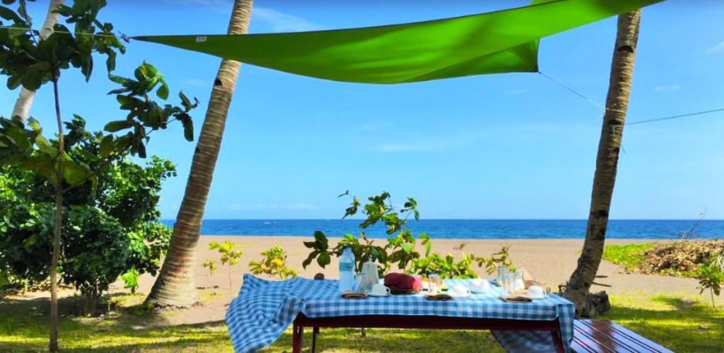Somewhere Else Boutique Resort Mambajao Kültér fotó